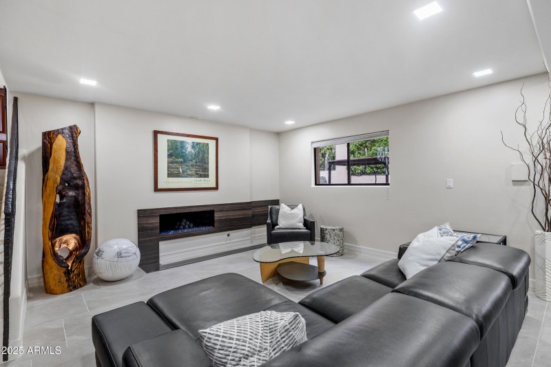 Great Room with Fireplace