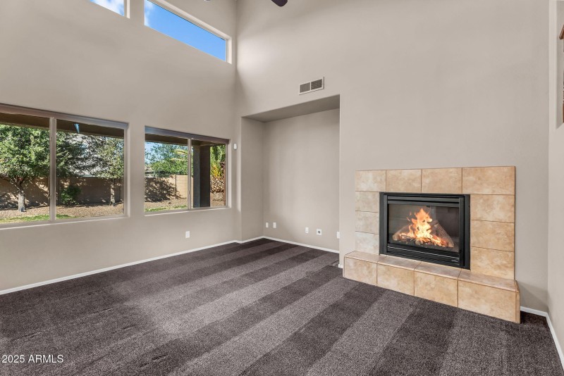 7-web-or-mls-2546 E San Rafael Trail -7