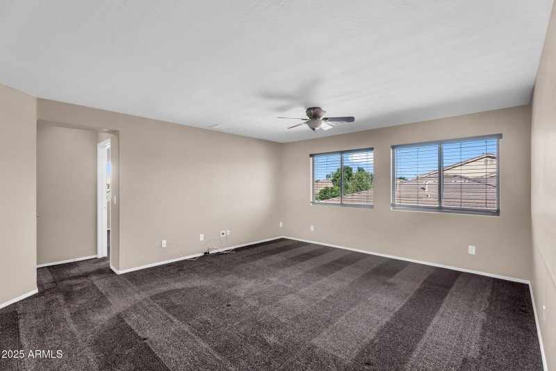 16-web-or-mls-2546 E San Rafael Trail -2