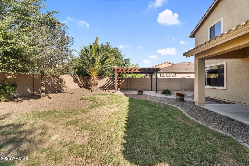 49-web-or-mls-2546 E San Rafael Trail -5