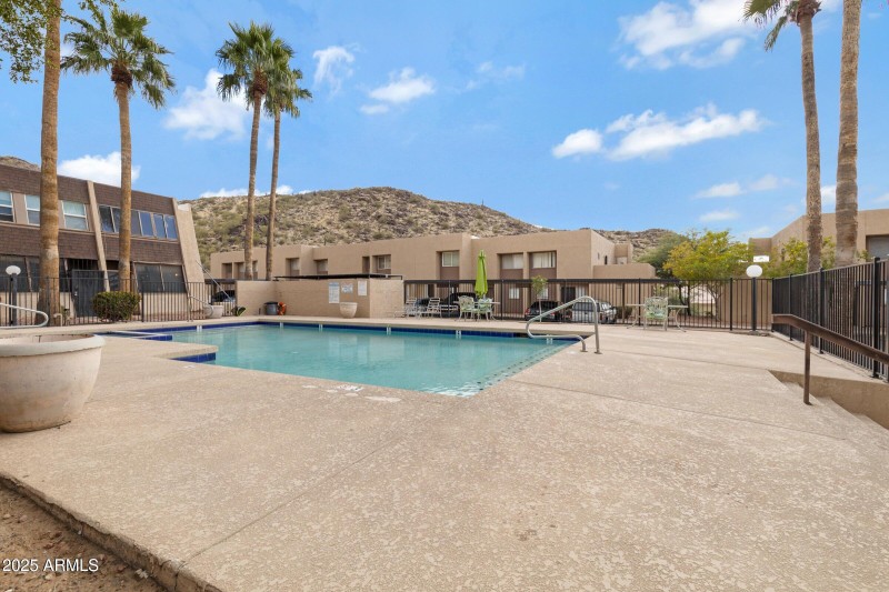 Sunnyside Pool
