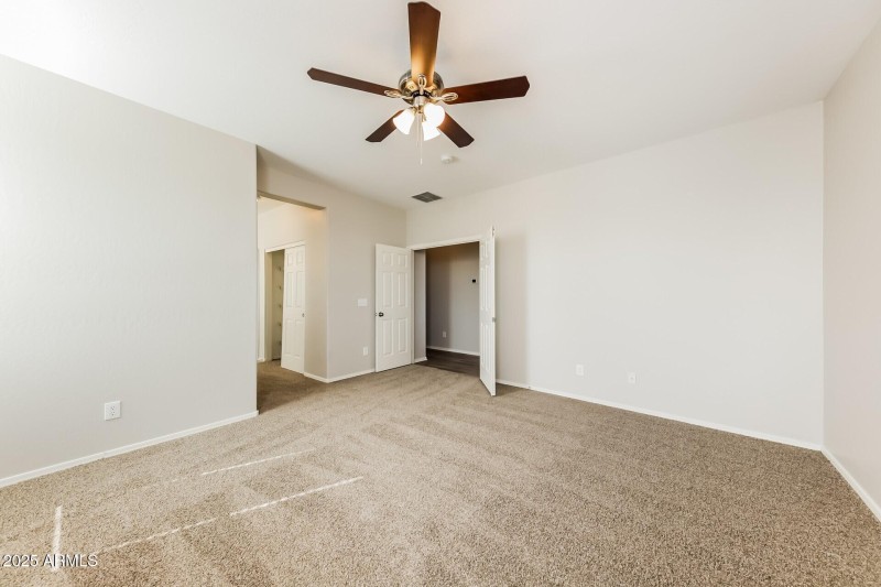 238808-photo-633e429f04830