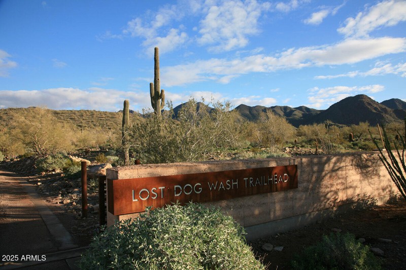 Lost Dog Trailhead