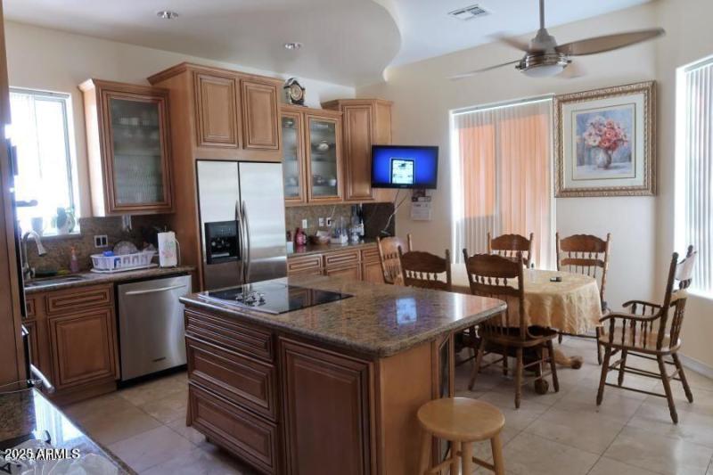 20231218042205904560000000-o