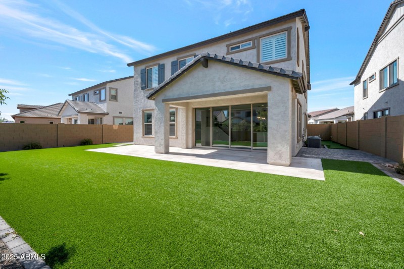 33-web-or-mls-Qp-9165