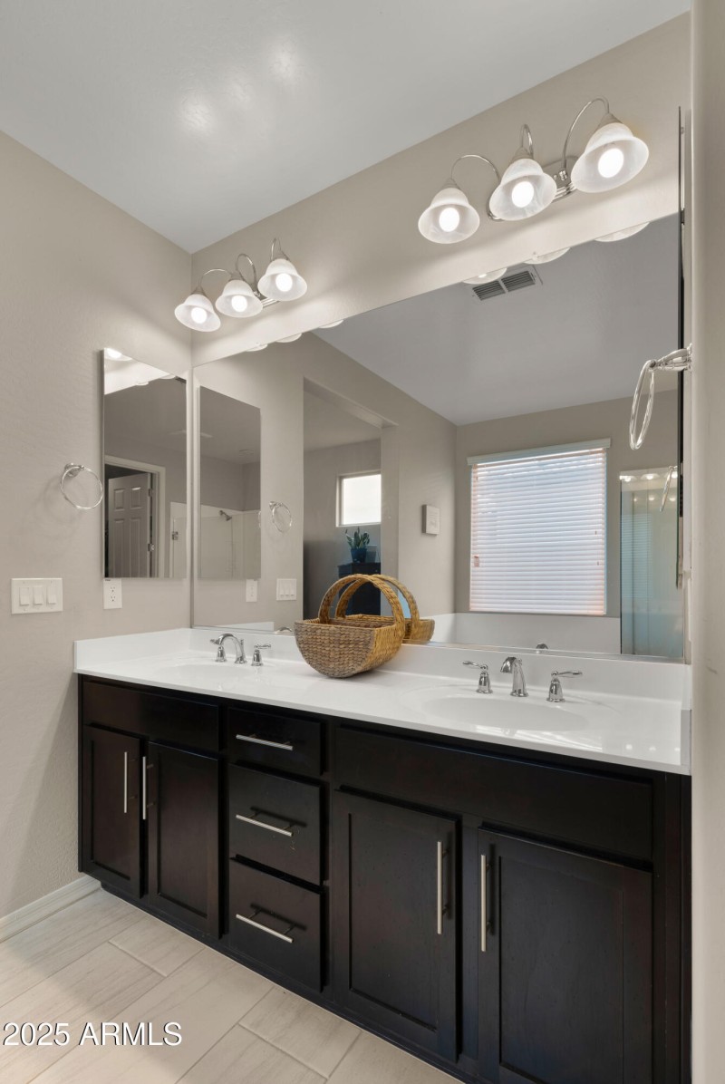 Primary Suite5