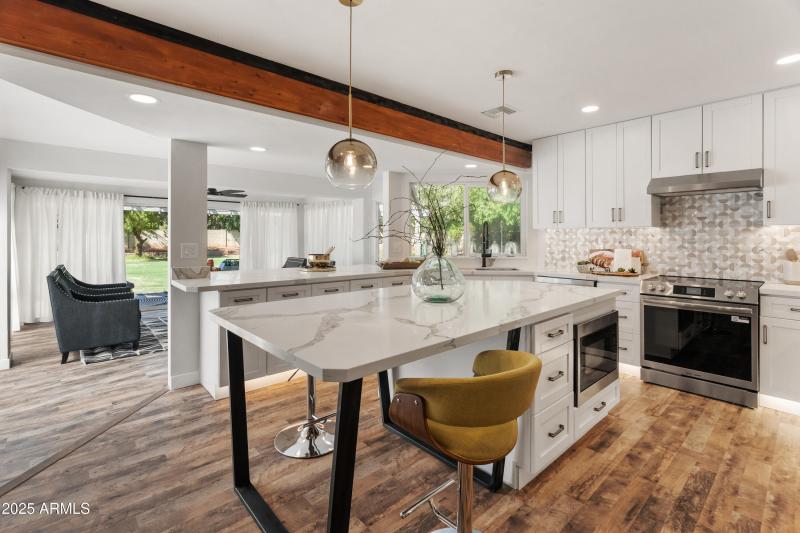 bright-island-seating-exposed-beam