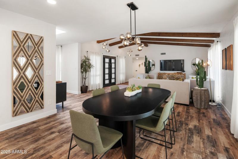 open-dining-modern-fixtures