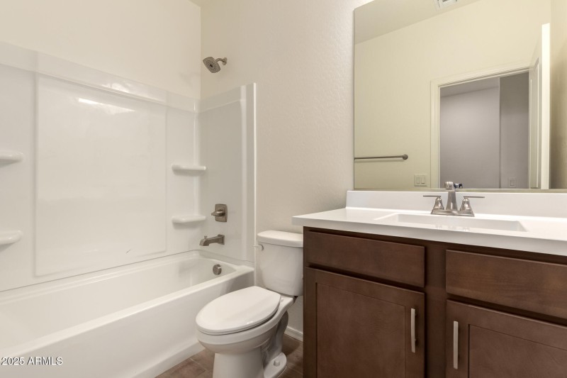 27 - Soft Wind 18253