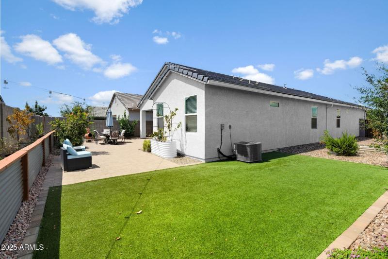 25-web-or-mls-1055 W Tuli Way-25