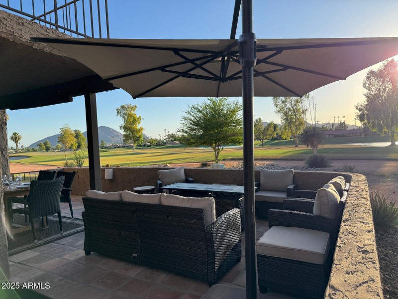 Outdoor Living Room - Camelback Sundown