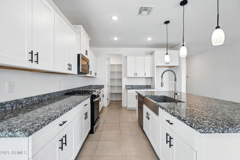 19-web-or-mls-Marin -19