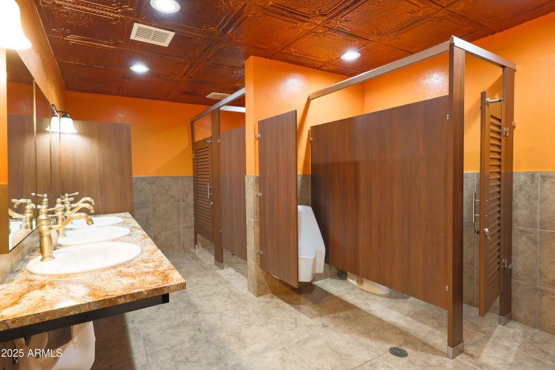 Men's ADA Room