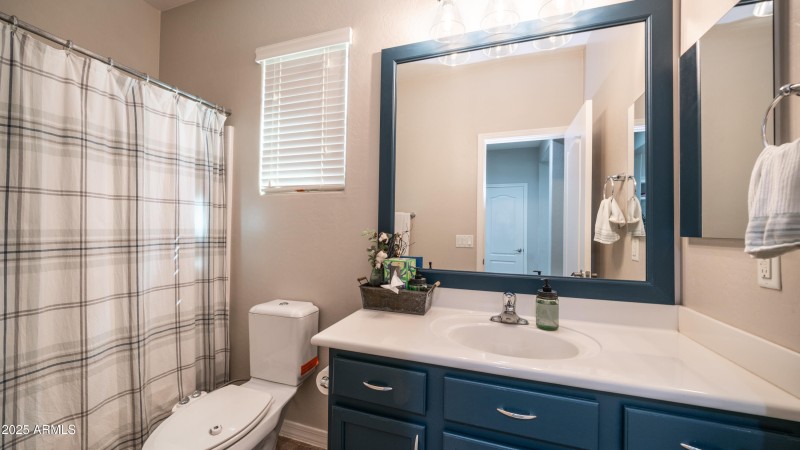 40589 W Parkhill Dr-20