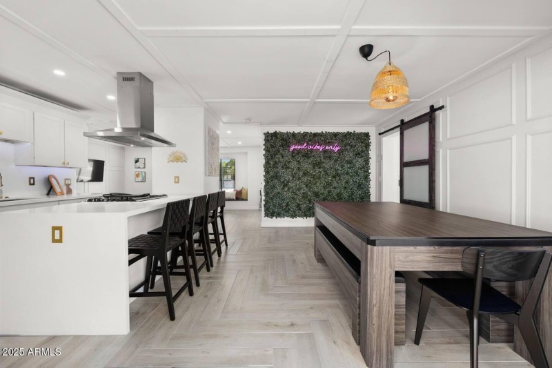 Kitchen / Dining