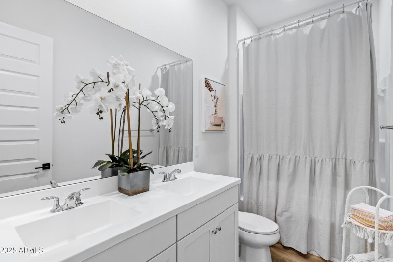 4030 W Serpentine Dr-29