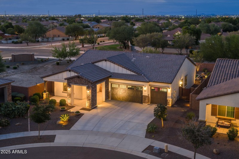 1-web-or-mls-2228 W Caldwell St, Phoenix