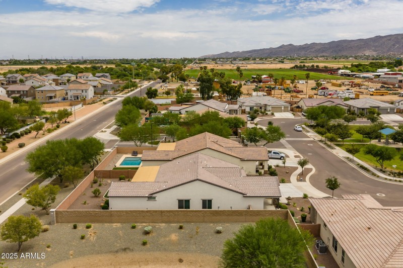 54-web-or-mls-2228 W Caldwell St, Phoeni