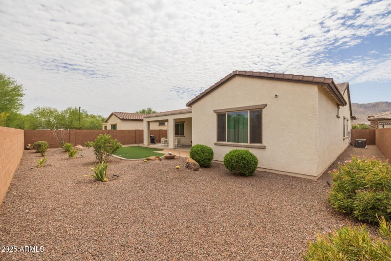 66-web-or-mls-2228 W Caldwell St, Phoeni