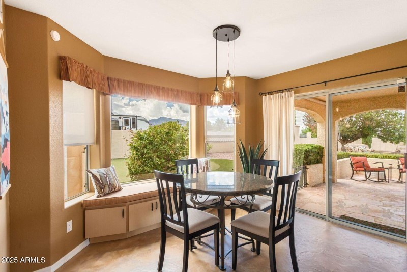 Breakfast nook