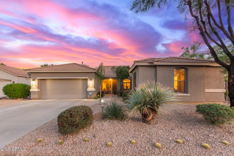 3523 W Buckhorn Trl