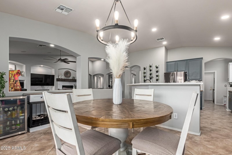 3523 W Buckhorn Trl
