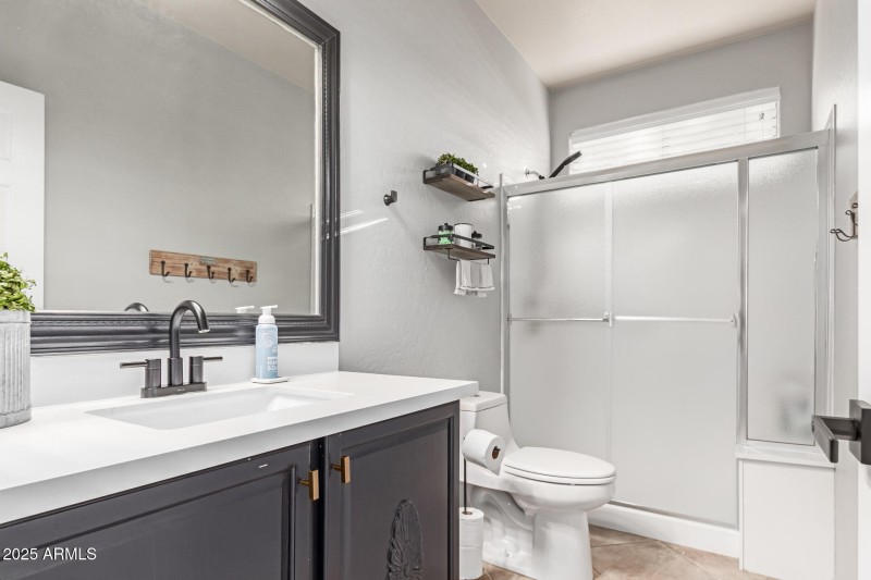 3523 W Buckhorn Trl