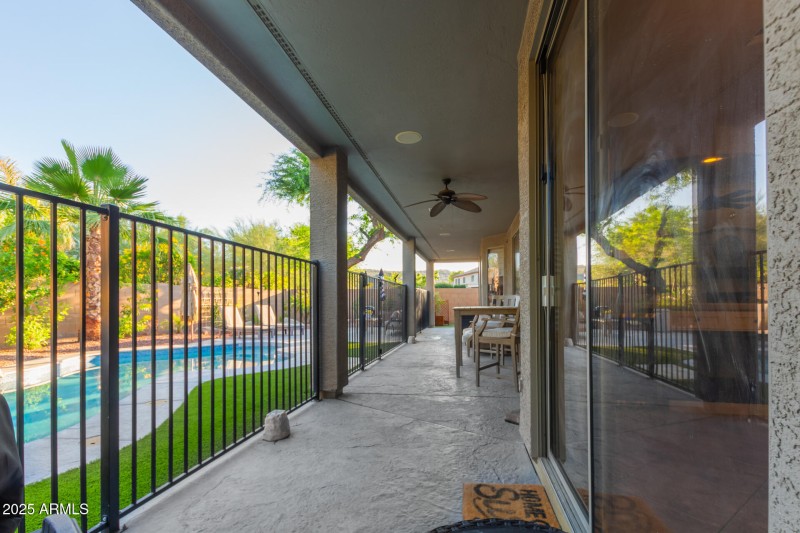 3523 W Buckhorn Trl