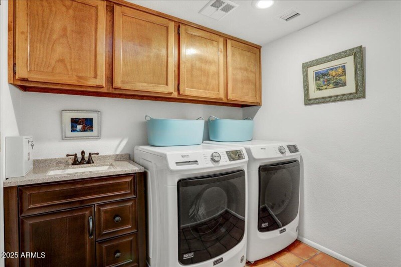 27-Utility Room