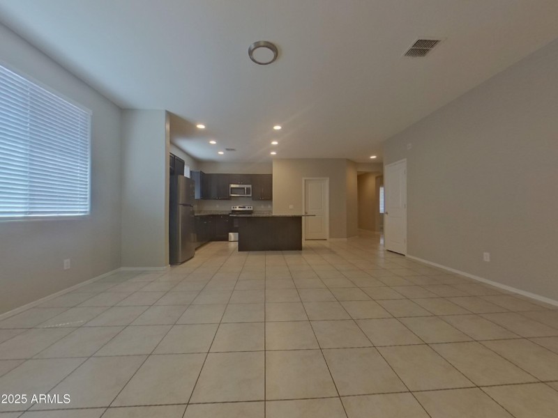 2_pc_N4RLpzufGn_WRzRmtfH9G_other_room_DW