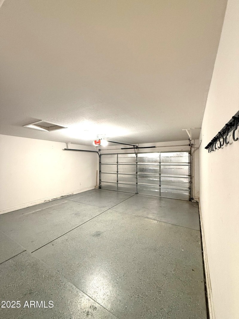 Garage 1
