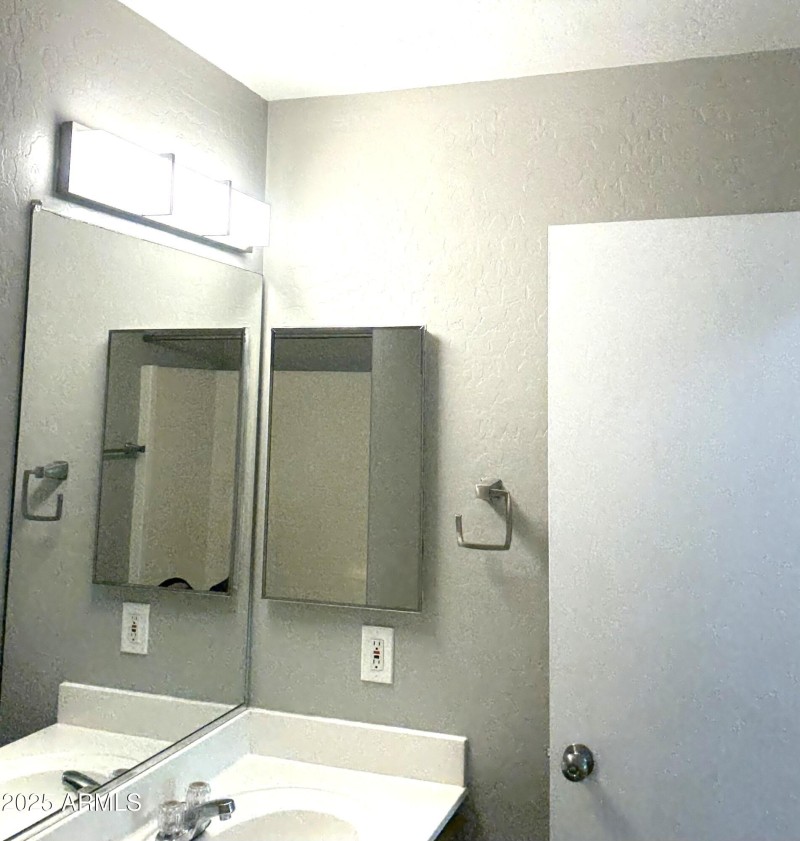 Guest Bathroom 2