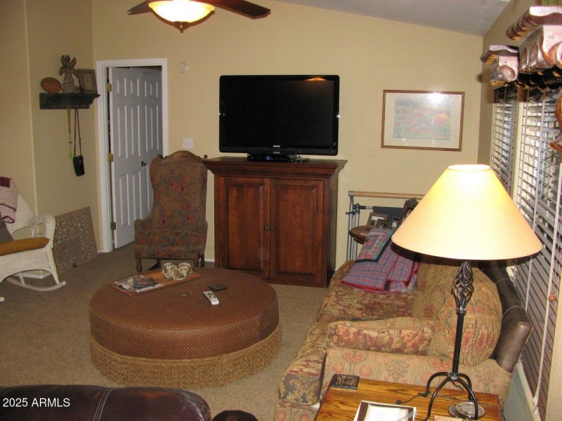 Interior 1.1