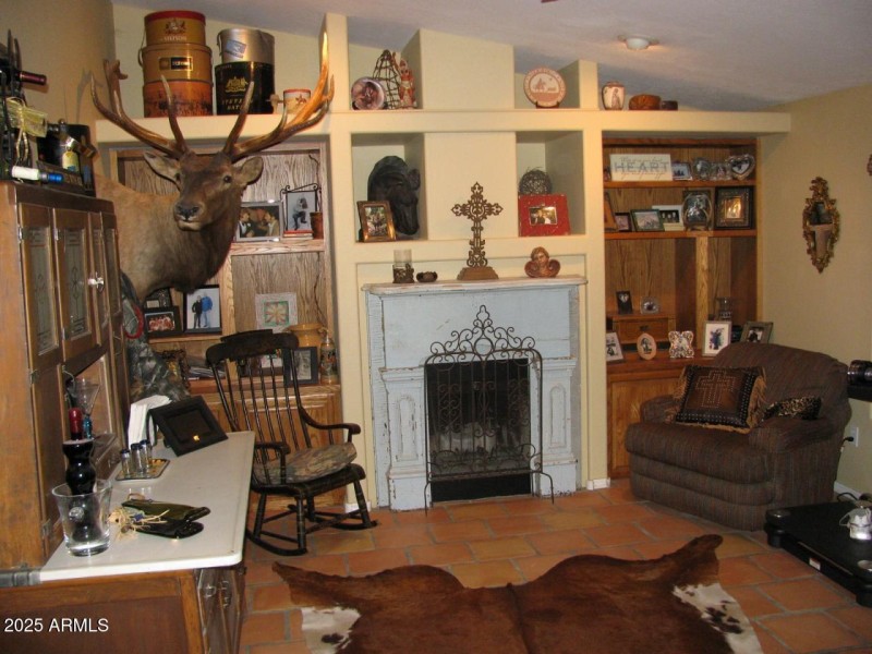 Interior 1.2