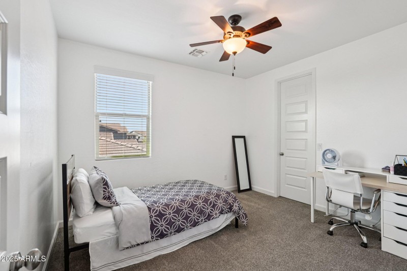 36-web-or-mls-S Girard St-S2908-036