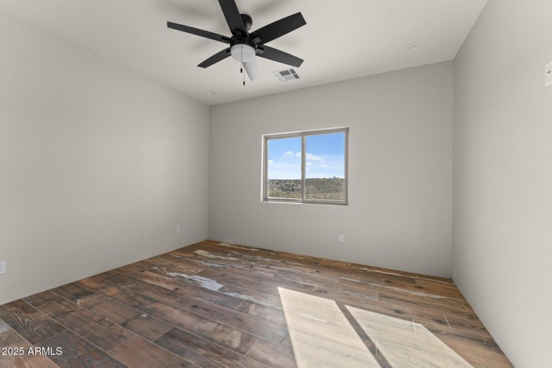 32-web-or-mls-2023-11-09 23.10.55-3