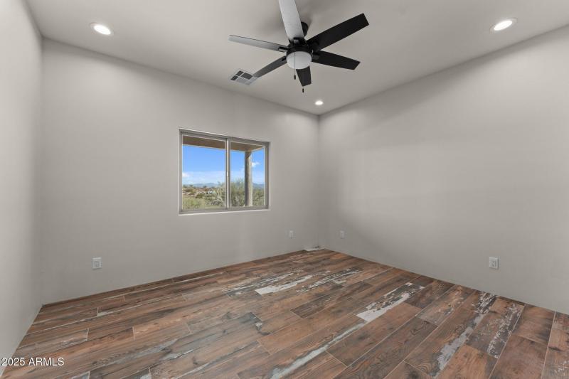 35-web-or-mls-2023-11-09 23.13.07-3