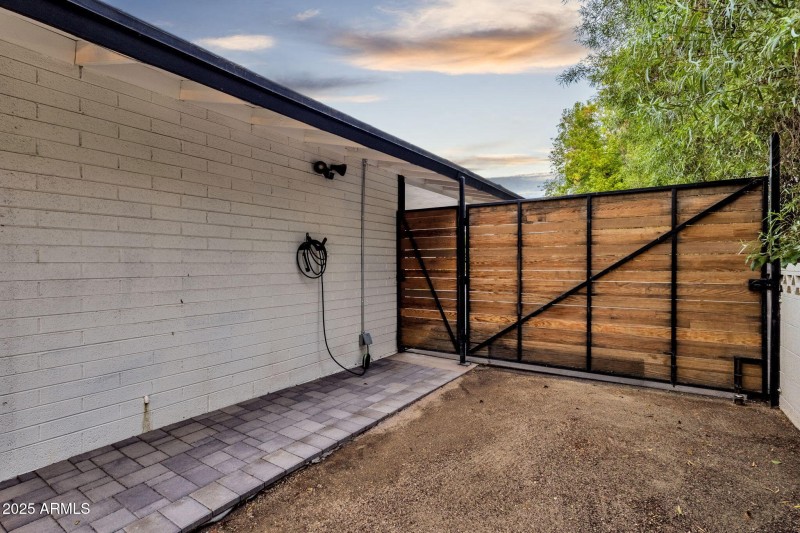 RV Gate