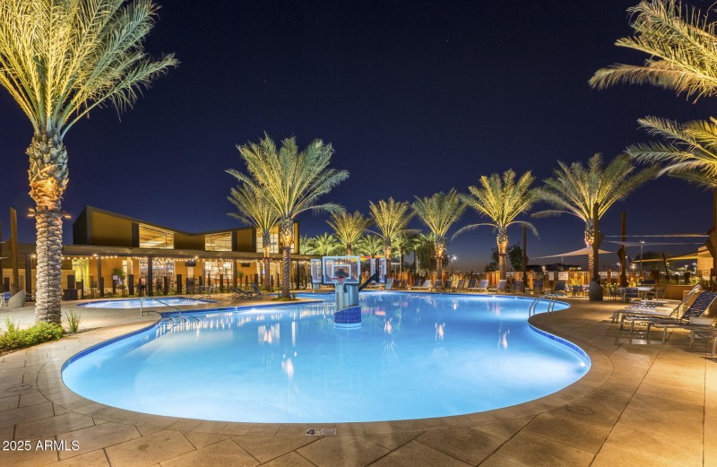 7) COMMUNITY POOL