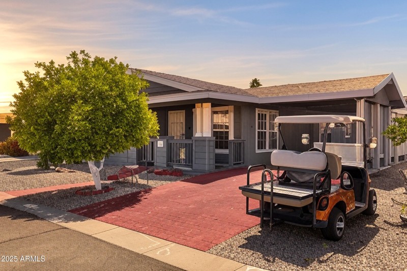GOLF CART INCLUDED