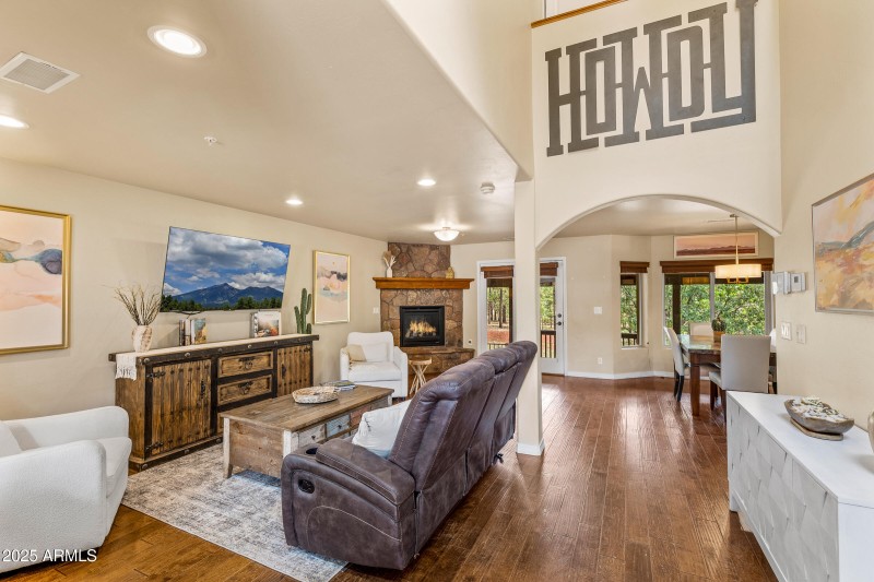 4240 Lariat Loop-21