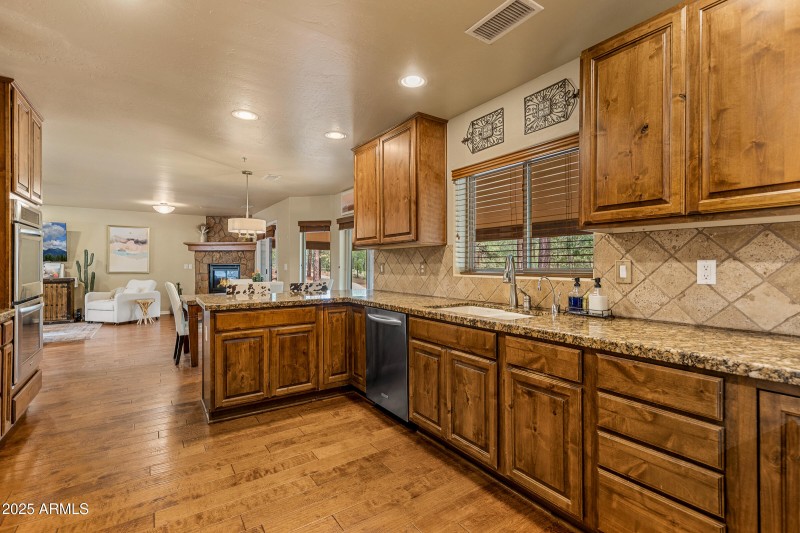4240 Lariat Loop-29