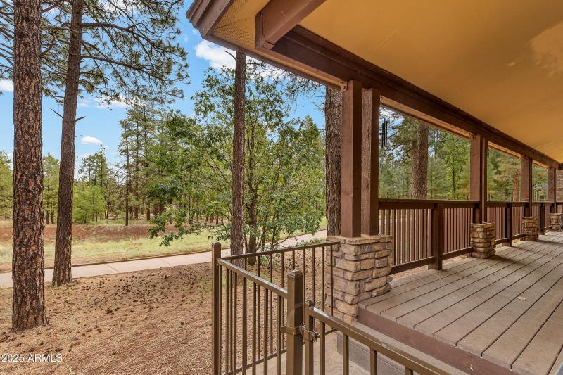 4240 Lariat Loop-207