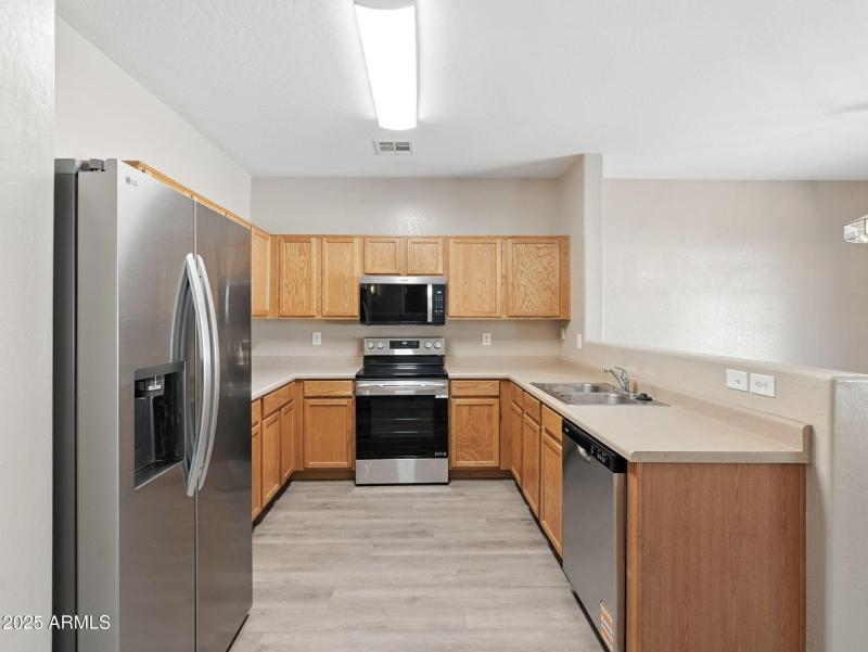 6-web-or-mls-Friesian-6