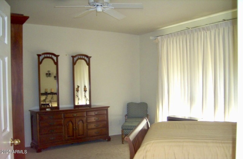 Primary bedroom 1st level