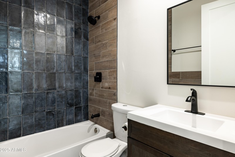 13036 North 23rd Pl, Phoenix, AZ 85022,