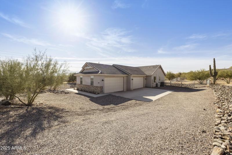 4 Car Garage!