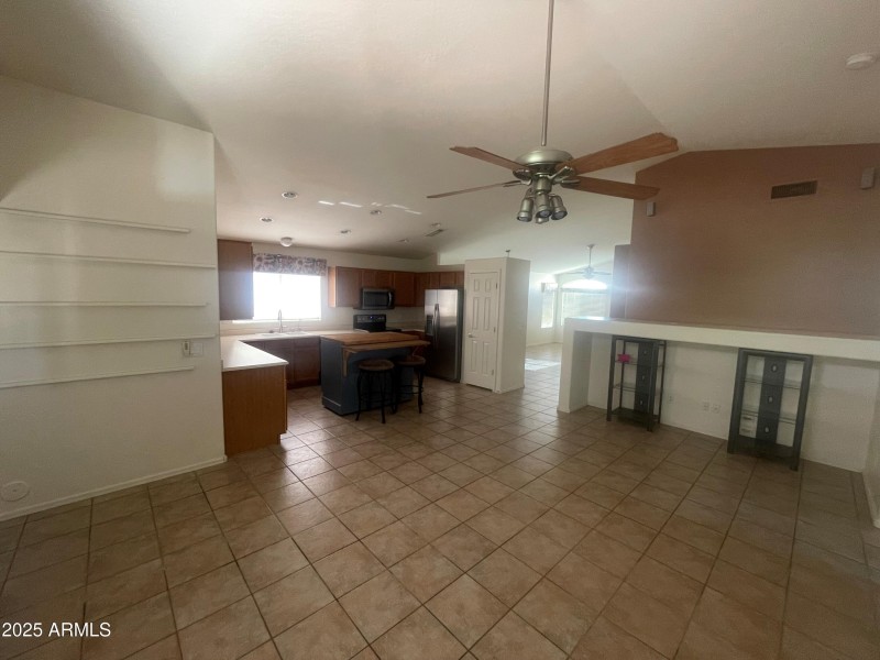 10379 W Tonopah Dr 12