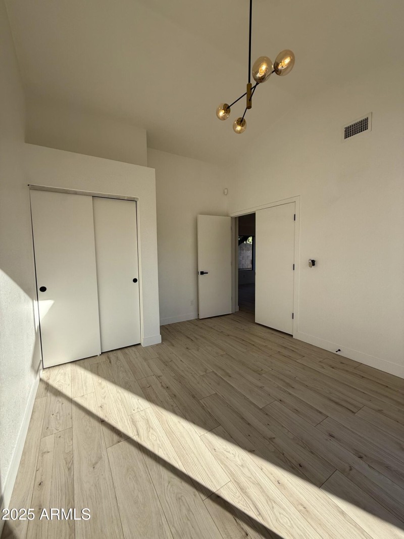 bedroom2