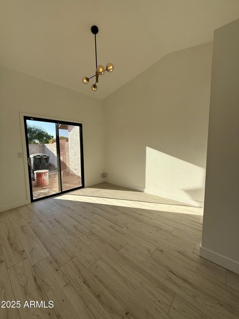 bedroom4